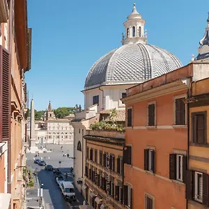 Piazza Del Popolo With View Apartment